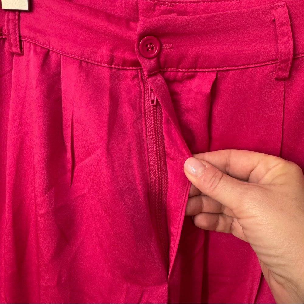 Olivaceous Pink Satin Flowy Straight Leg Pants. Size Small - Picture 4 of 9